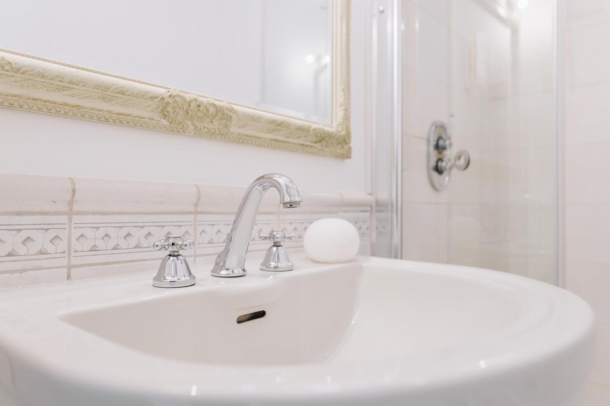 Dream Stay - Art Gallery Family Apartment With 2 Bathrooms Tallinn Bagian luar foto
