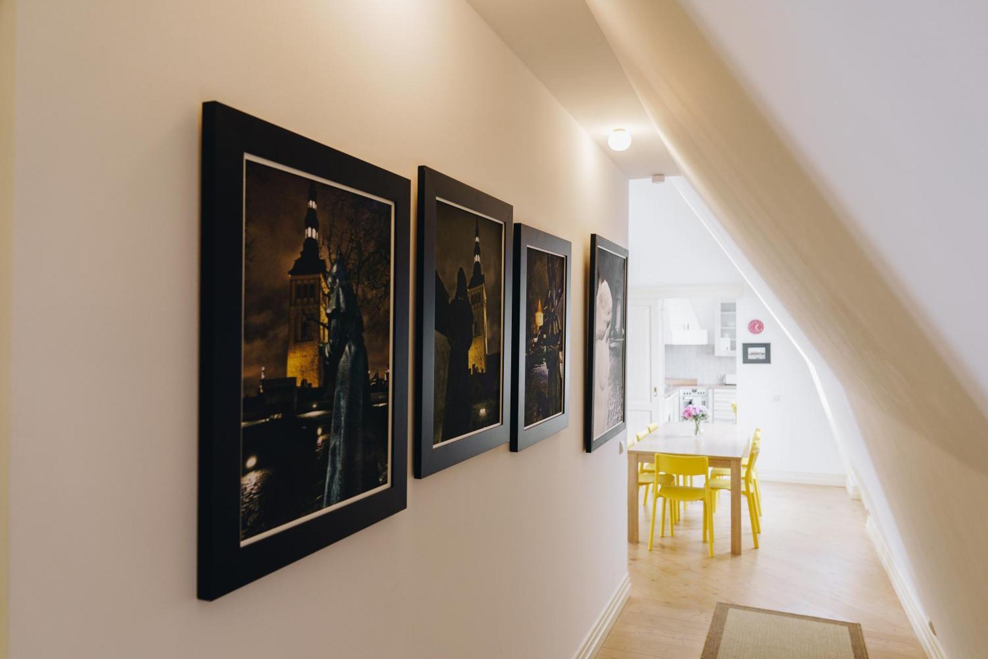 Dream Stay - Art Gallery Family Apartment With 2 Bathrooms Tallinn Bagian luar foto